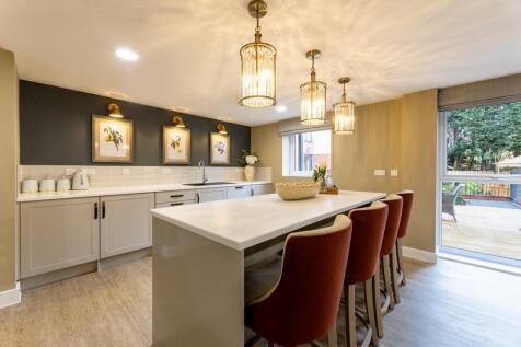 Romeo Place- Homeowners Lounge